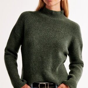 NWT Abercrombie & Fitch Easy Funnel Neck Sweater XS
